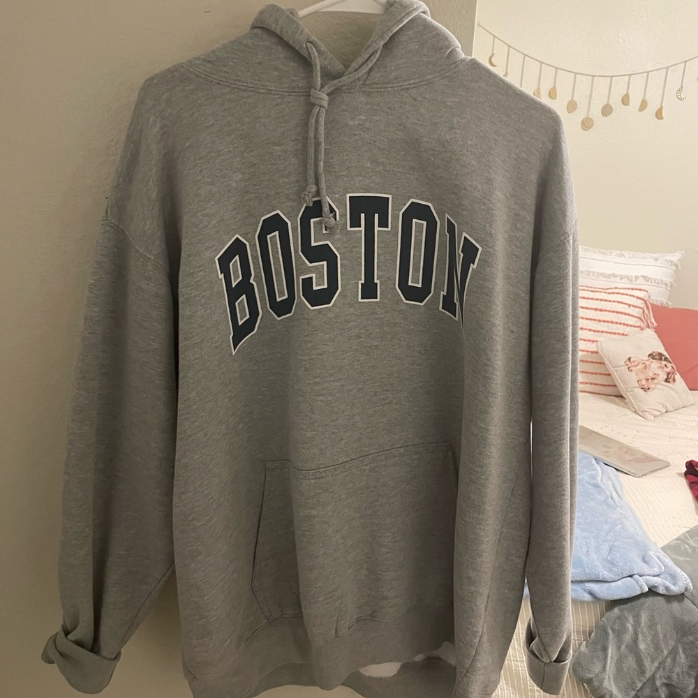 Brandy Melville Sweatshirt